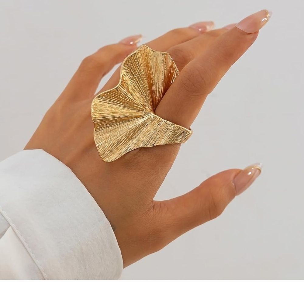 Gold Leaf Design Women's Ring